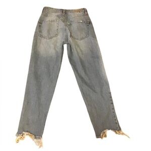 Garage mom distressed cropped jeans